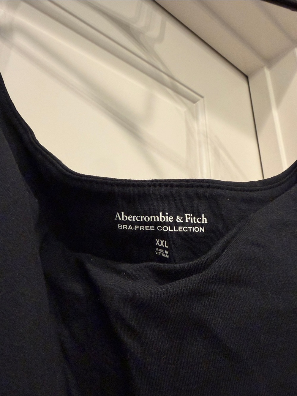 Abercrombie & Fitch Bra Free Cami - Picture 2 of 4